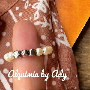 Beaded pearl ring/bohemian/shabby chic/Lolita/minimalist